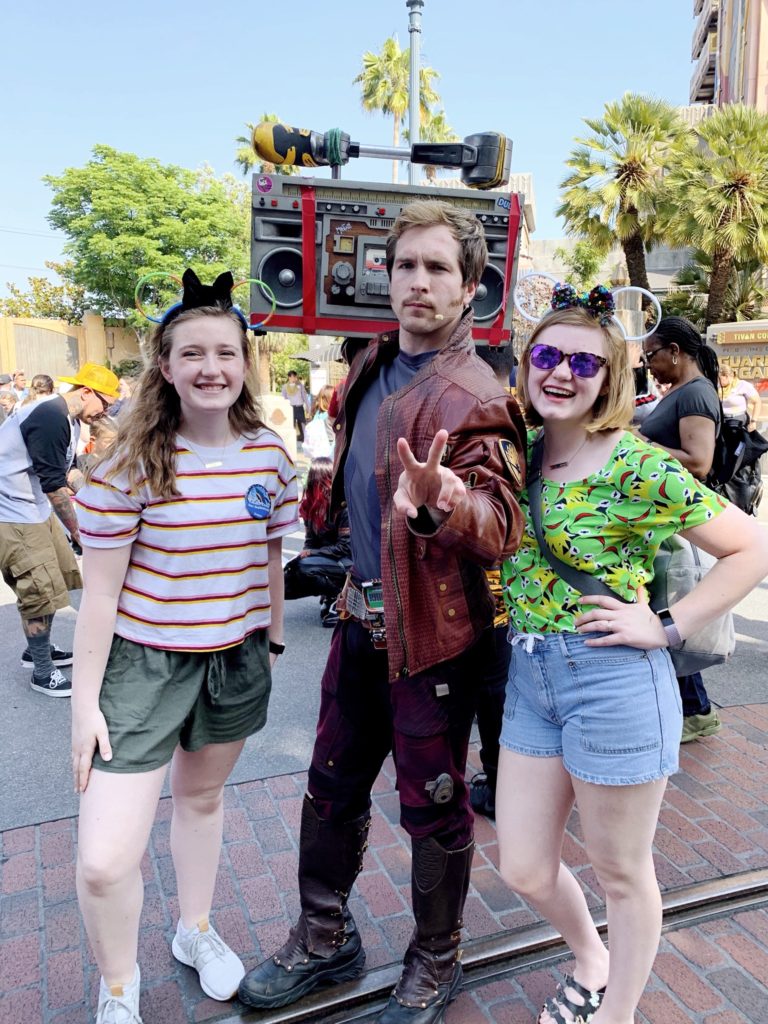 Hannah and Meg meeting Star Lord