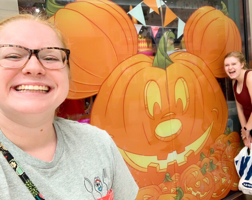 Hannah and Jamie in front of the Disney Store at the MOA